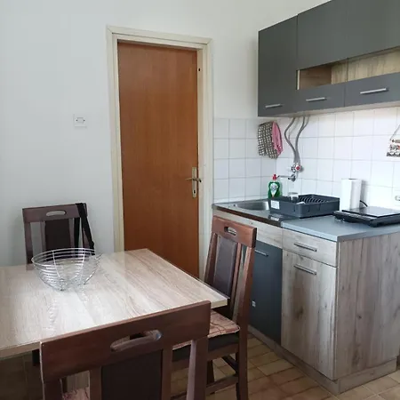 Apartment Mims